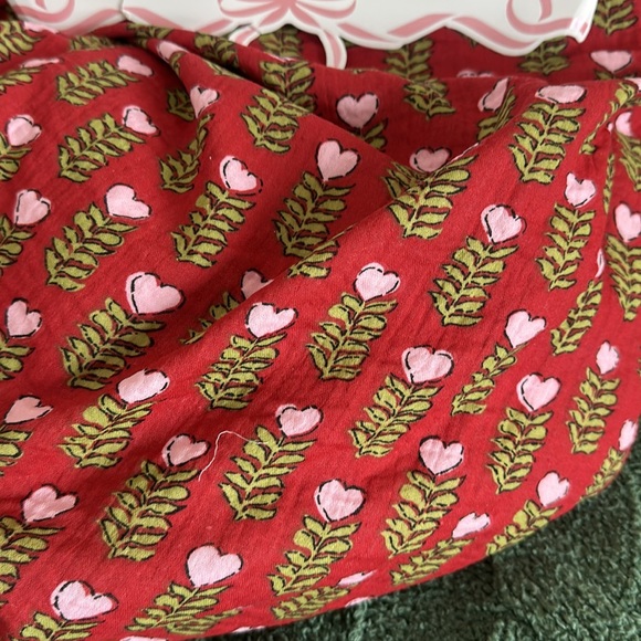 Boundary Reversible Dreamy Gauze Cotton Throw Valentine Heart ♥️ Red Pink NEW - Picture 10 of 10